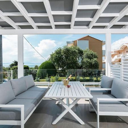 Pachis Escape Suites Exteriér fotografie