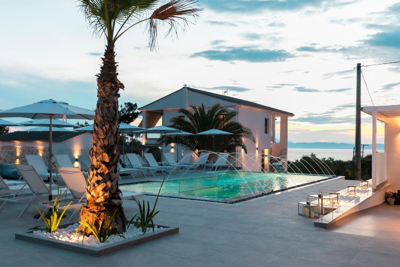 Pachis Escape Suites Exteriér fotografie