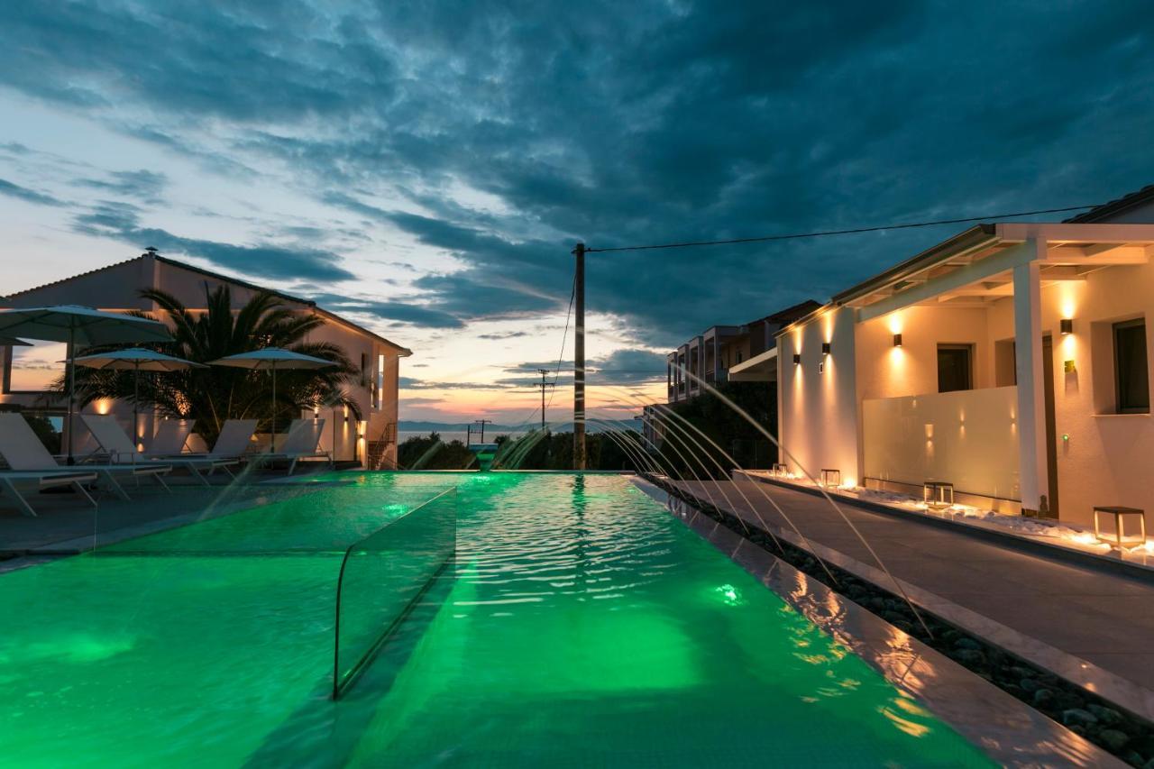 Pachis Escape Suites Exteriér fotografie