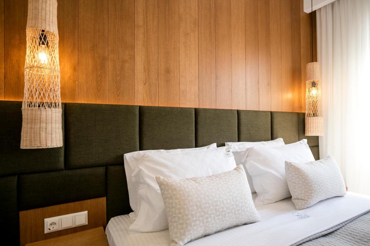 Pachis Escape Suites Exteriér fotografie