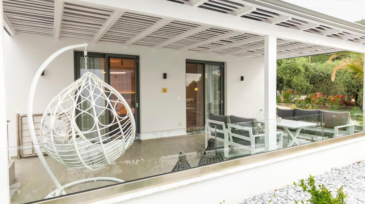 Pachis Escape Suites Exteriér fotografie