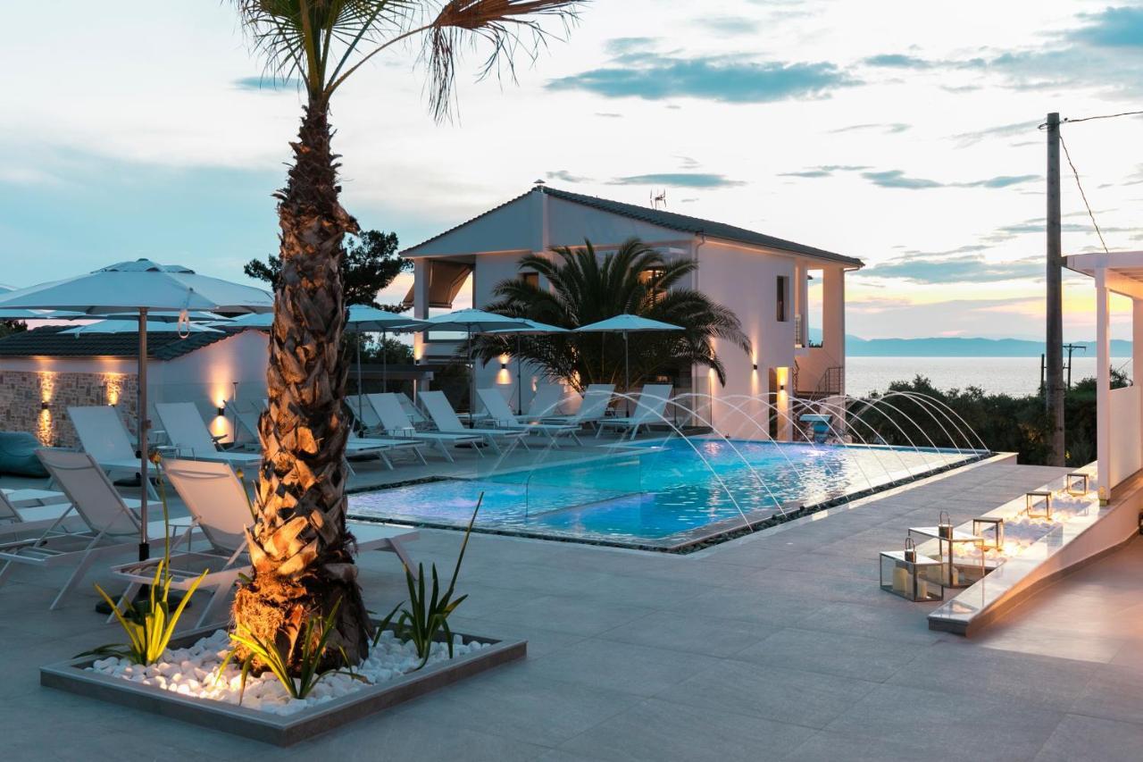 Pachis Escape Suites Exteriér fotografie