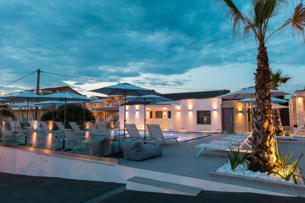 Pachis Escape Suites Exteriér fotografie