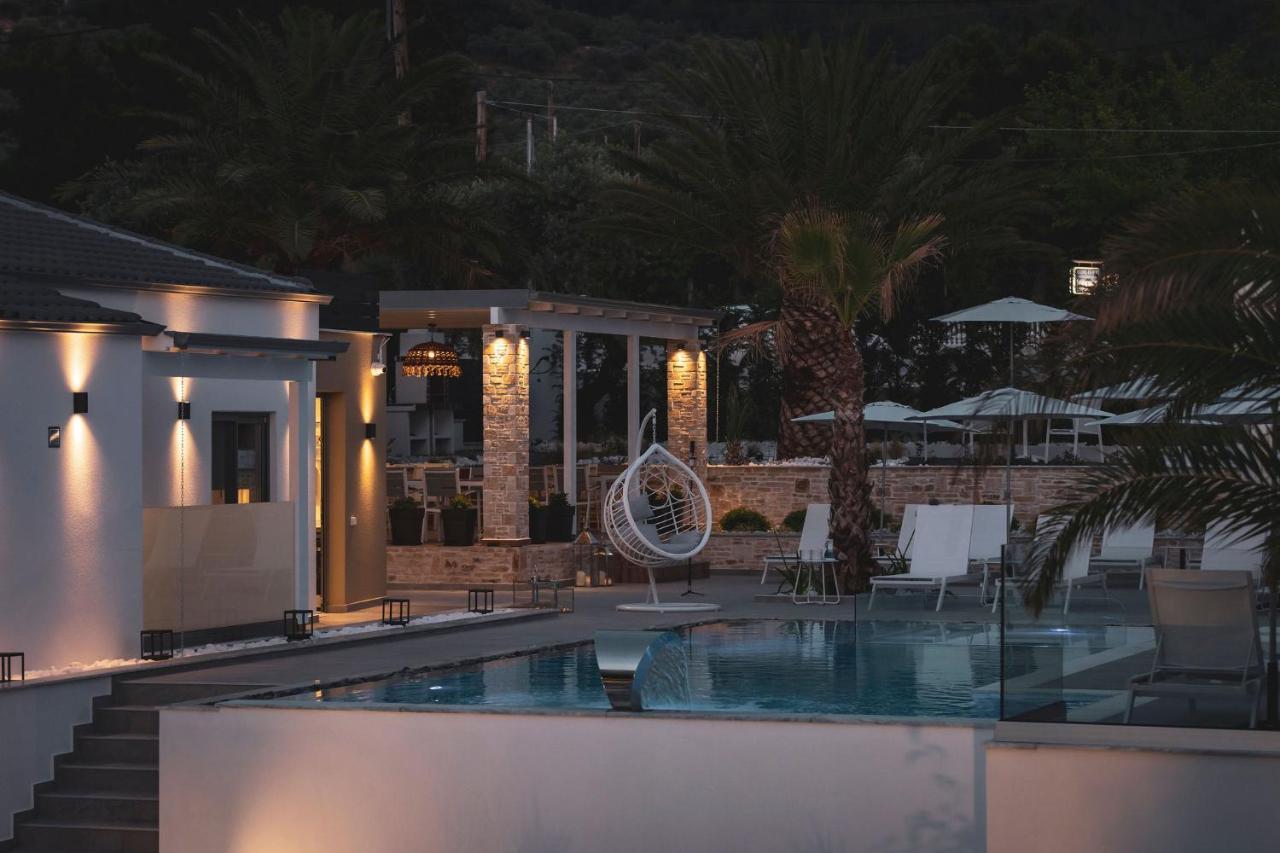 Pachis Escape Suites Exteriér fotografie