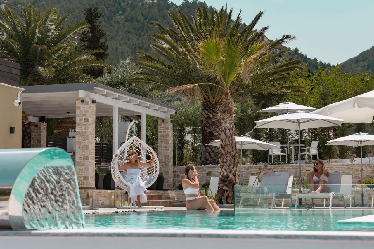 Pachis Escape Suites Exteriér fotografie