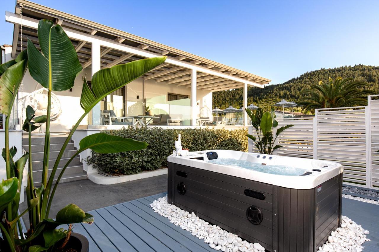 Pachis Escape Suites Exteriér fotografie